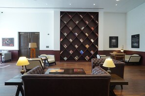 Interior - Luxurious 3BHK near Rishikesh by Planacation (Narendra Nagar)