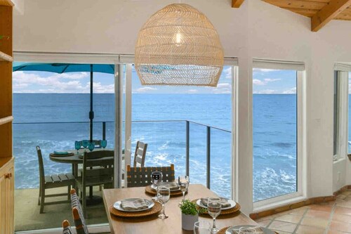 Casa Pacifica, Beachfront w/Fire Ring in Sand