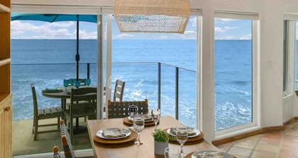 Casa Pacifica, Beachfront w/Fire Ring in Sand