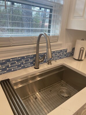 Interior - Beautiful Lakefront Condo (Hot Springs)