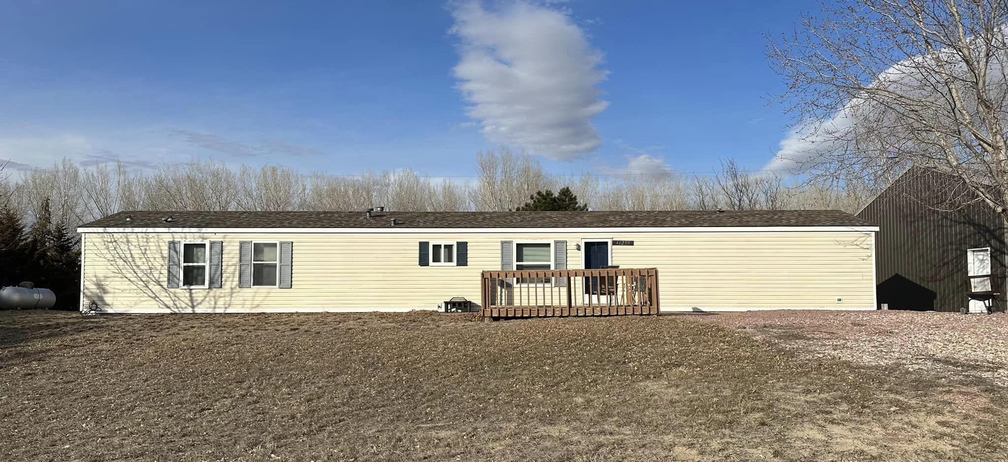 BUCKEL LODGE CALAMUS (Near Homestead Knolls Campground)