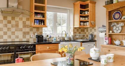 4 bedroom accommodation in Sinderhope, near Allendale