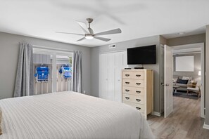 2 bedrooms, desk, iron/ironing board, free WiFi - Queens Grant @ Palmetto Dunes Luxury 2 Bd. Ground Level Condo - Remodeled (Hilton Head Island)