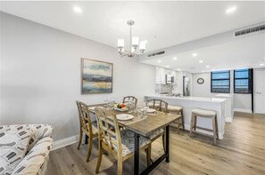 Dining - Sand Dollar Sunsets, a South Seas Oceanfront Condo (Marco Island)