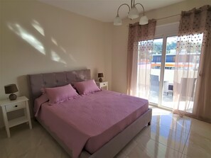 1 makuuhuone, työpöytä, silitysrauta/-lauta, ilmainen Wi-Fi