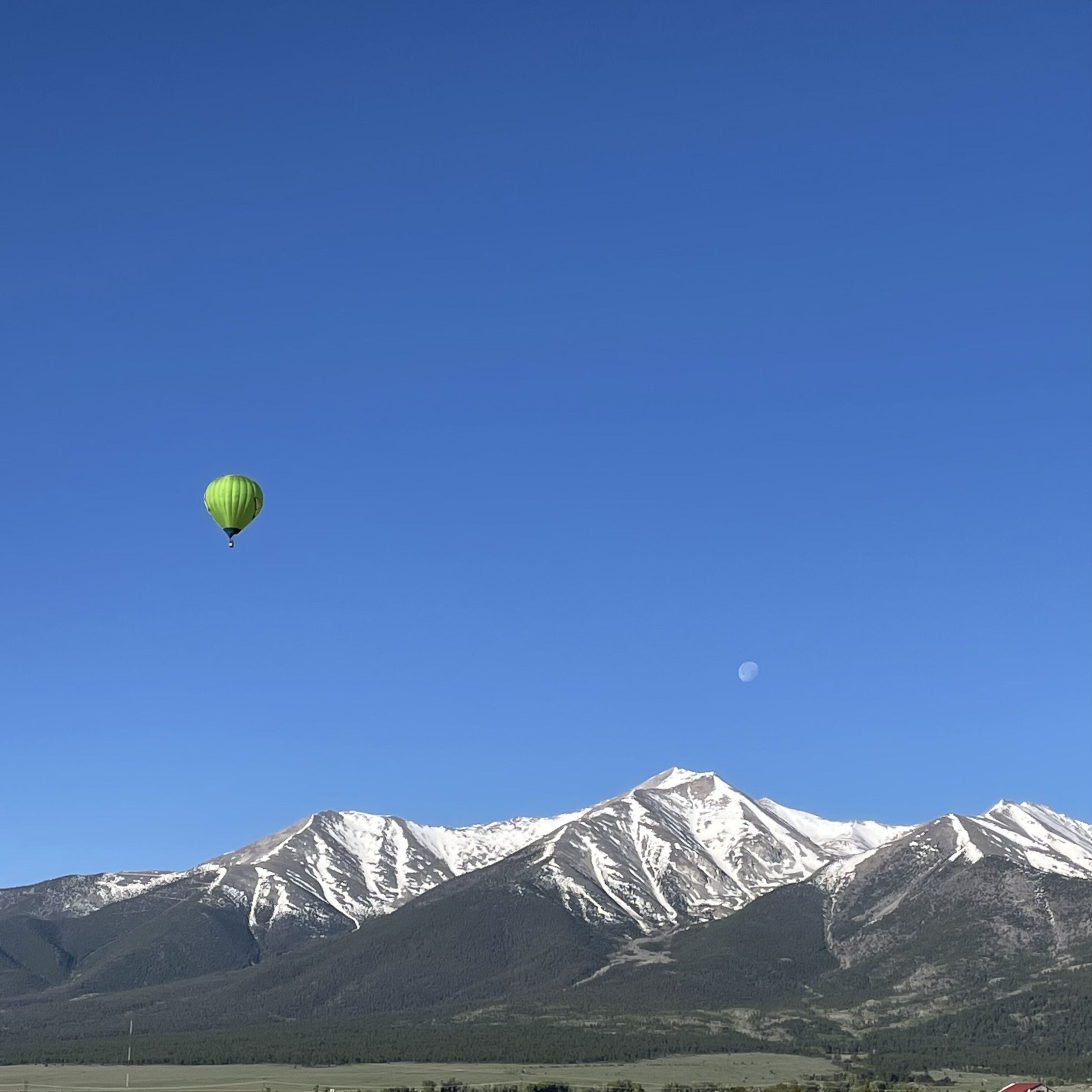 Cozy up to Mt Princeton @ Windsong STR-237