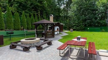 Área de parrillas y picnic