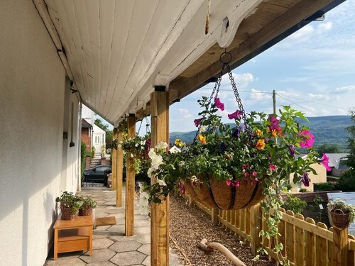 James' Place @ The Park