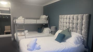 Executive Suite, Ensuite, Courtyard View (with Hot Tub jacuzzi)