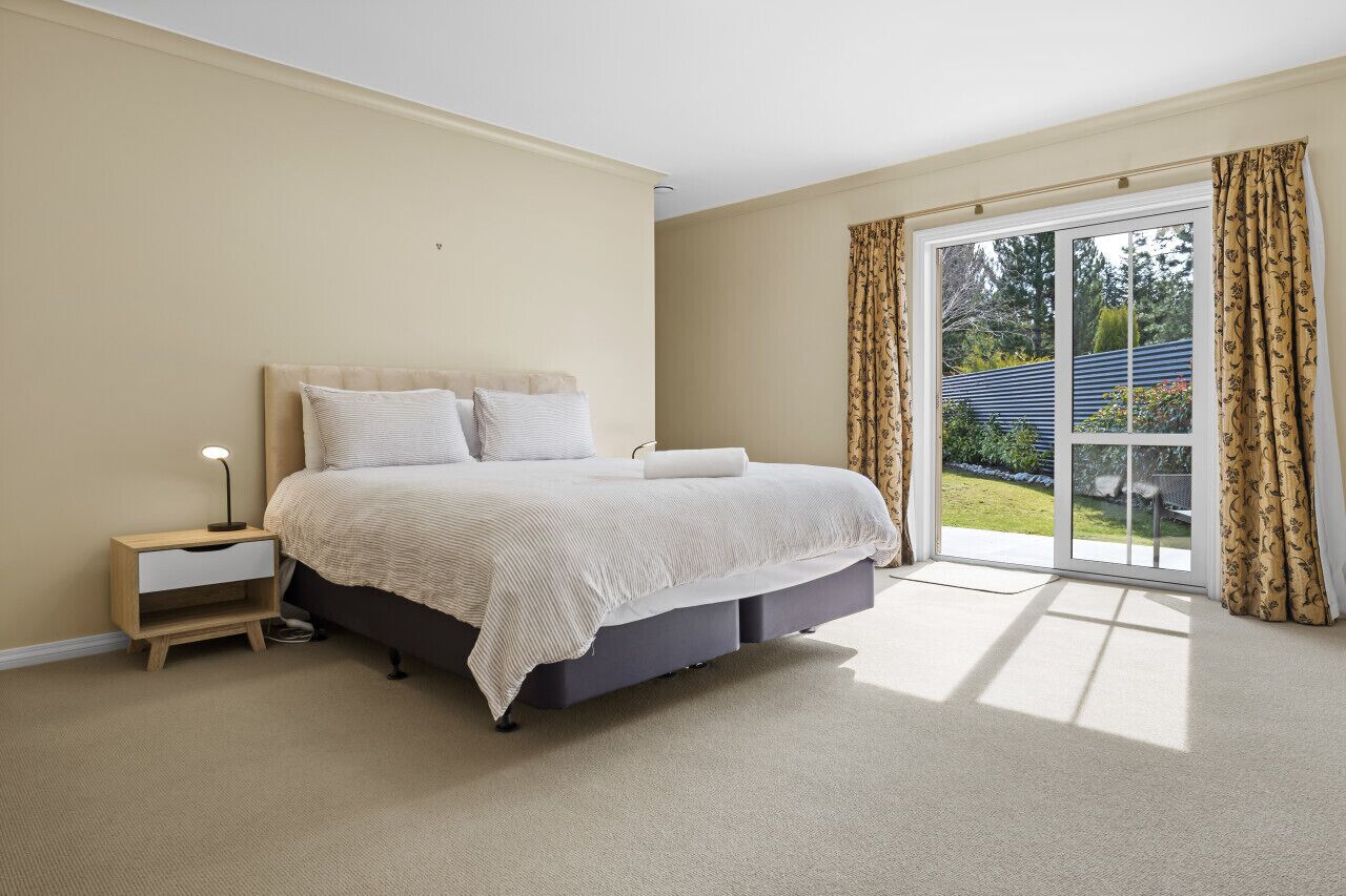 4 bedrooms, free WiFi, bed sheets
