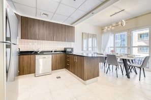 Fridge, microwave, oven, dishwasher - 4311, Elite Residence (Dubai)