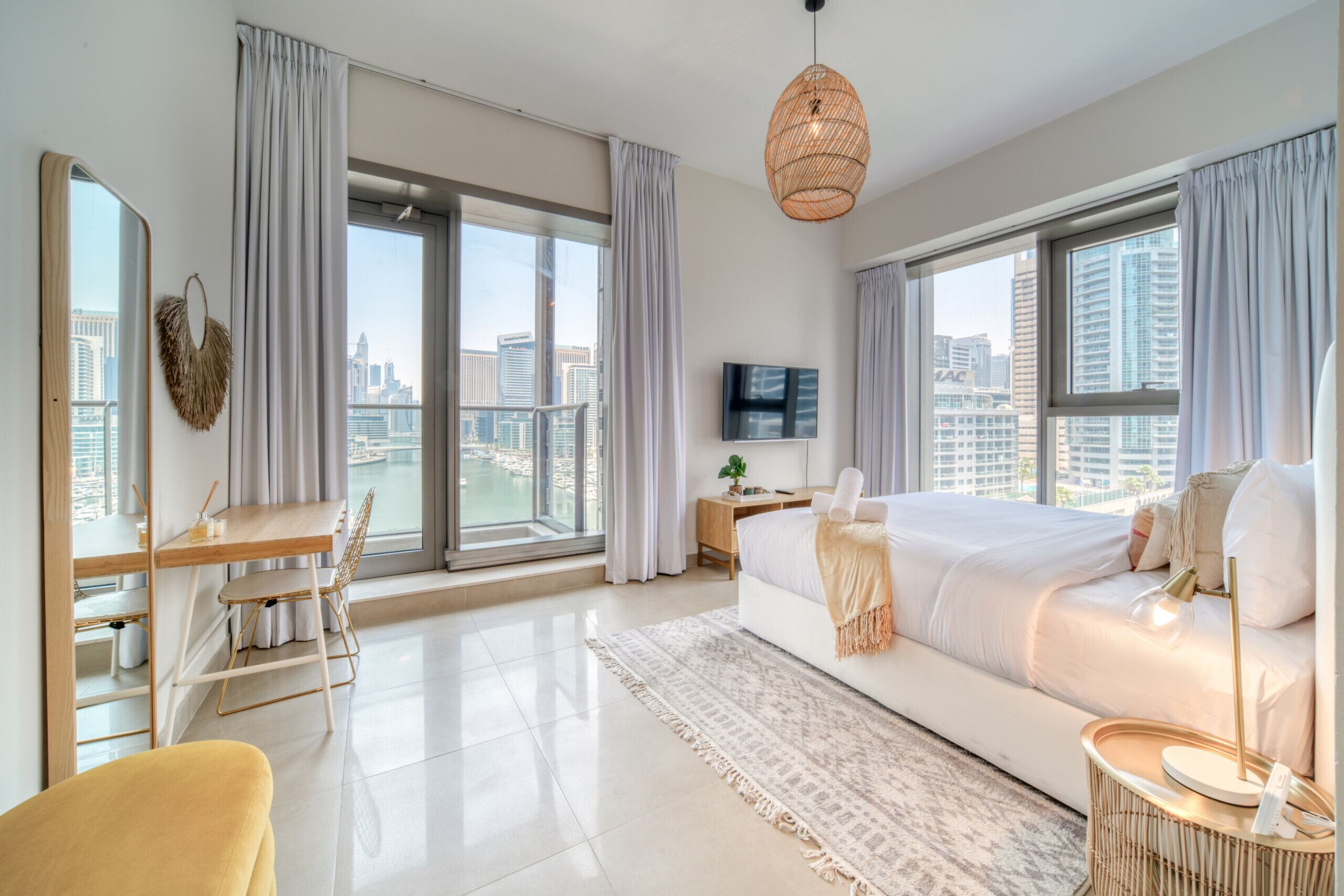 2 bedrooms, in-room safe, iron/ironing board, free WiFi