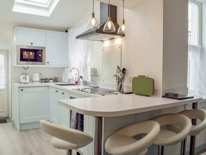 Dishwasher, high chair