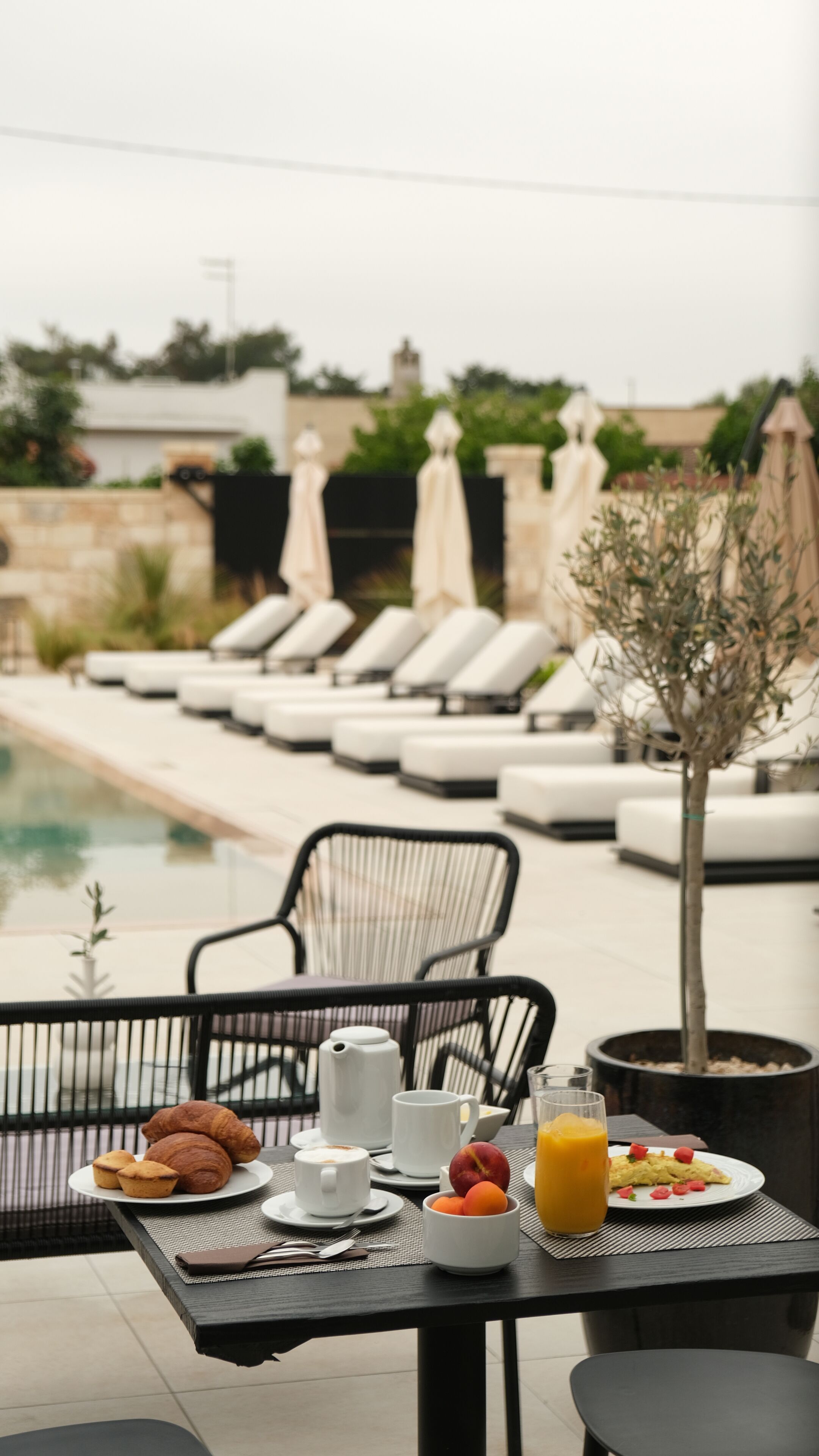 Tägliches inbegriffenes kontinentales Frühstück