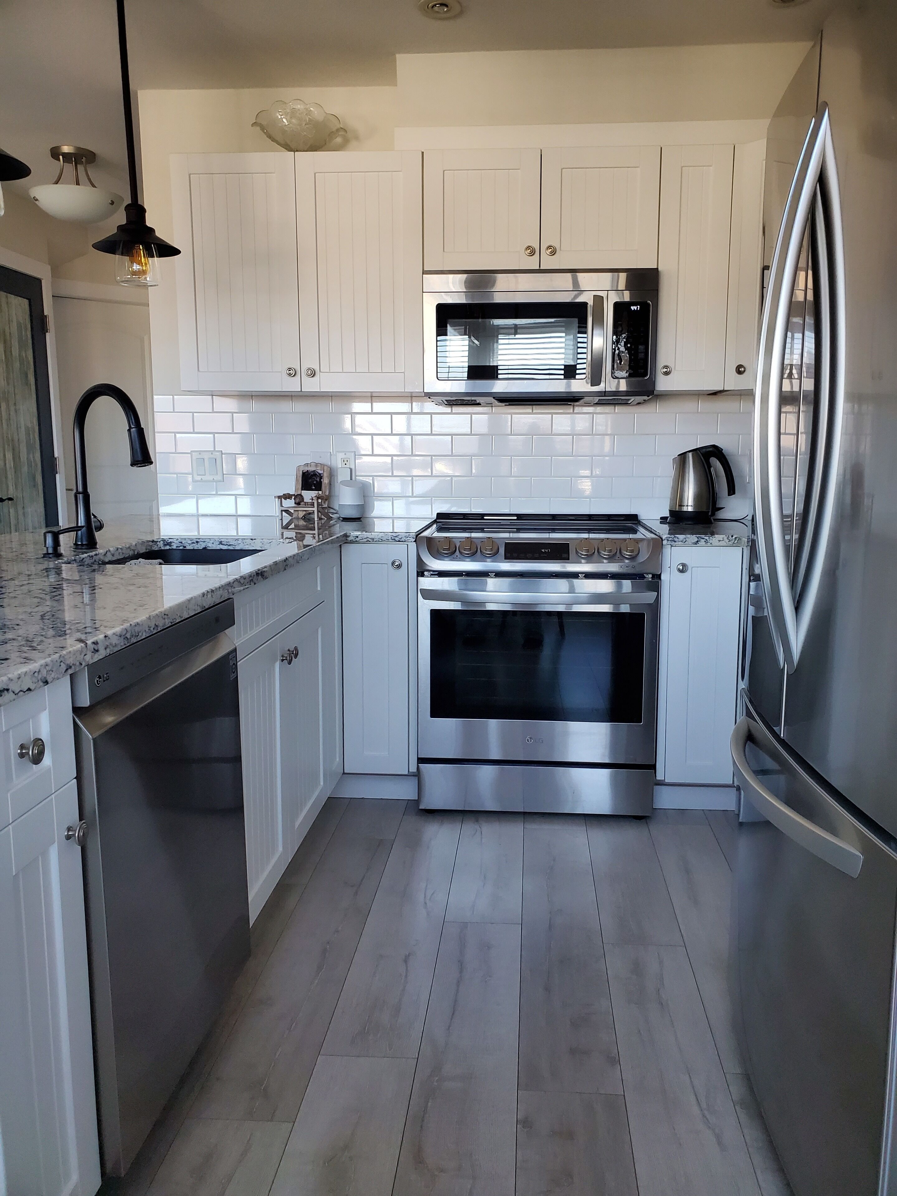  La Casa Resort Cottage with lakeview & steps to the swimming pool and amenities