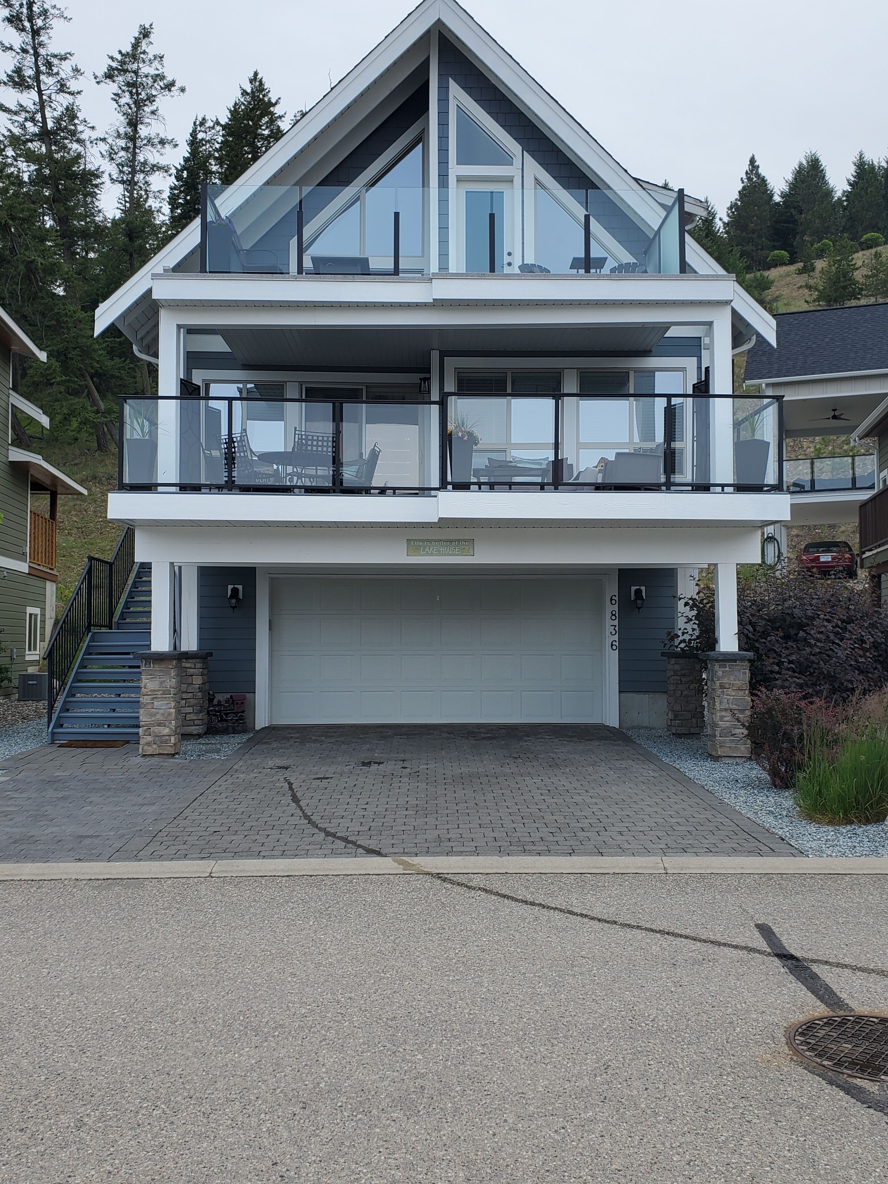  La Casa Resort Cottage with lakeview & steps to the swimming pool and amenities