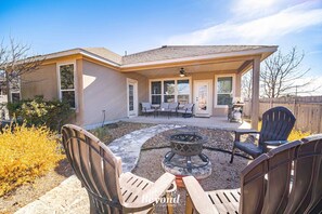 Terrace/patio - For Families and pets near Tesla, Hutto, Samsung (Round Rock)