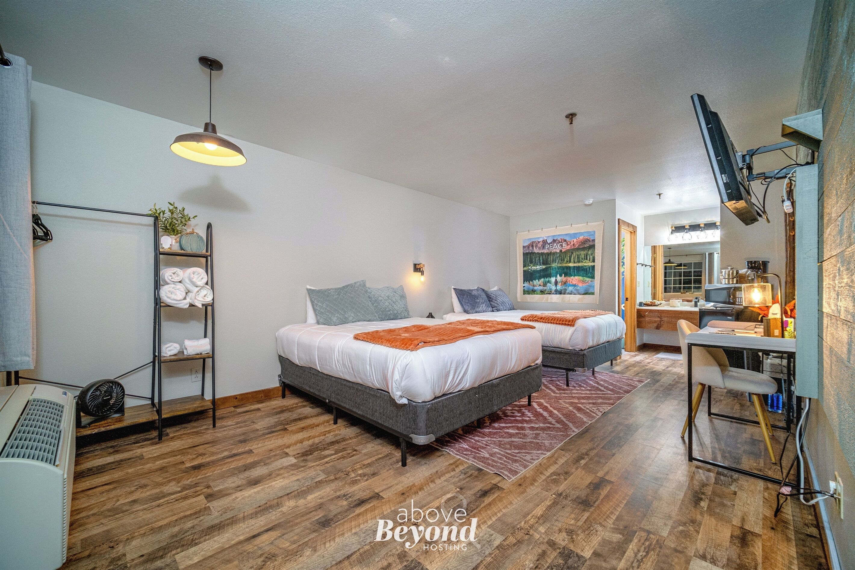 1 bedroom, travel cot, free WiFi, bed sheets