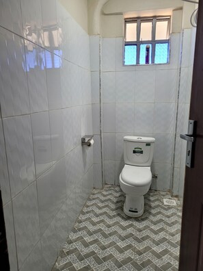 Dusche, Handtücher, Seife, Shampoo