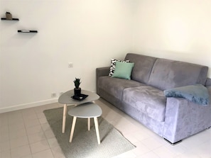 Smart TV 80 cm com canais digitais, TV