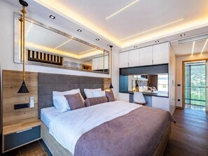 4 chambres, fer et planche Ă repasser, accĂšs Internet, draps fournis
