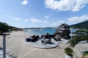 Outdoor dining - Apartments Villa Sofia - Giardino del Padre (Dubrovnik)