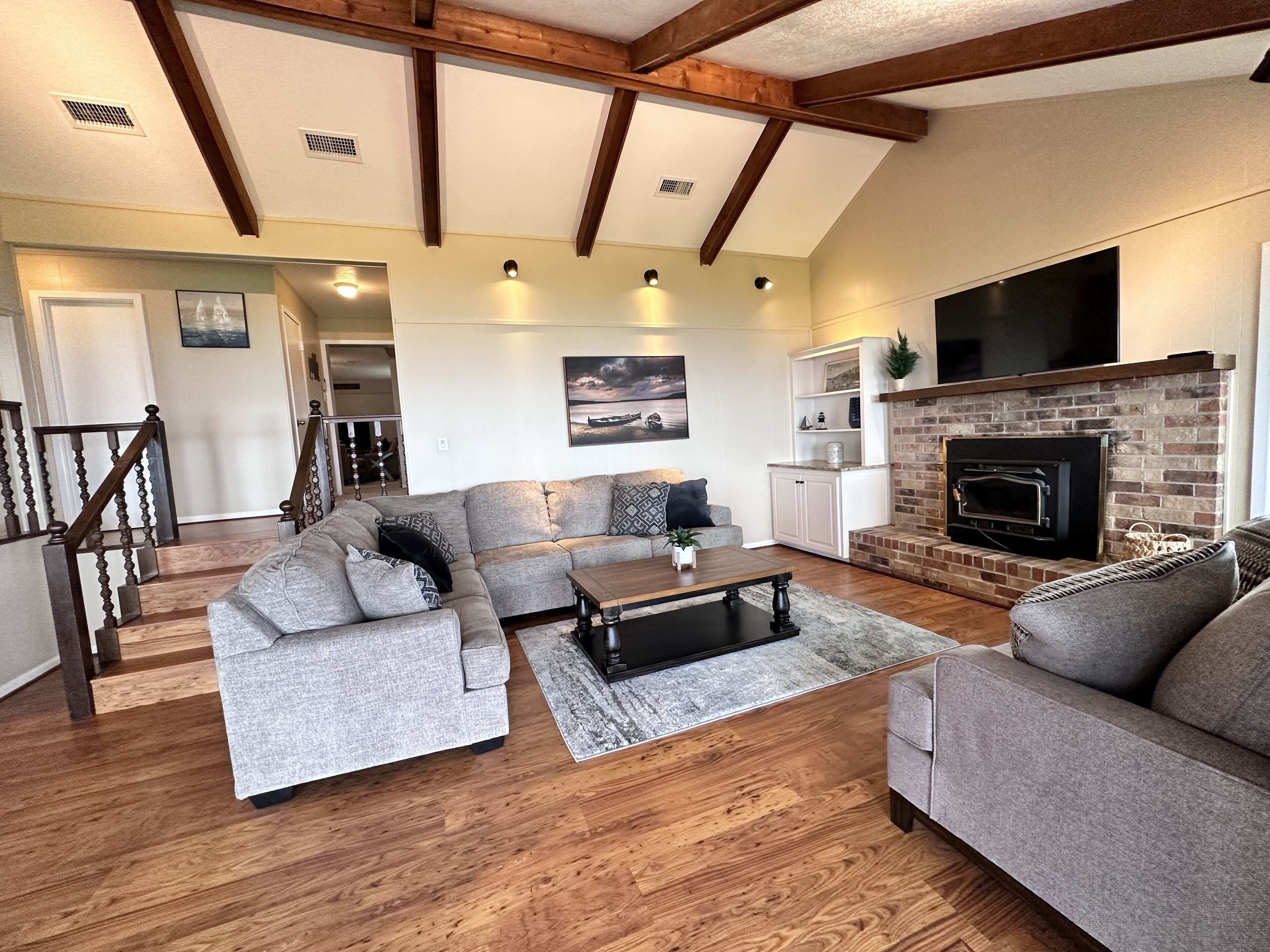 Lake Front Home on Lake Livingston, Coldspring Texas!