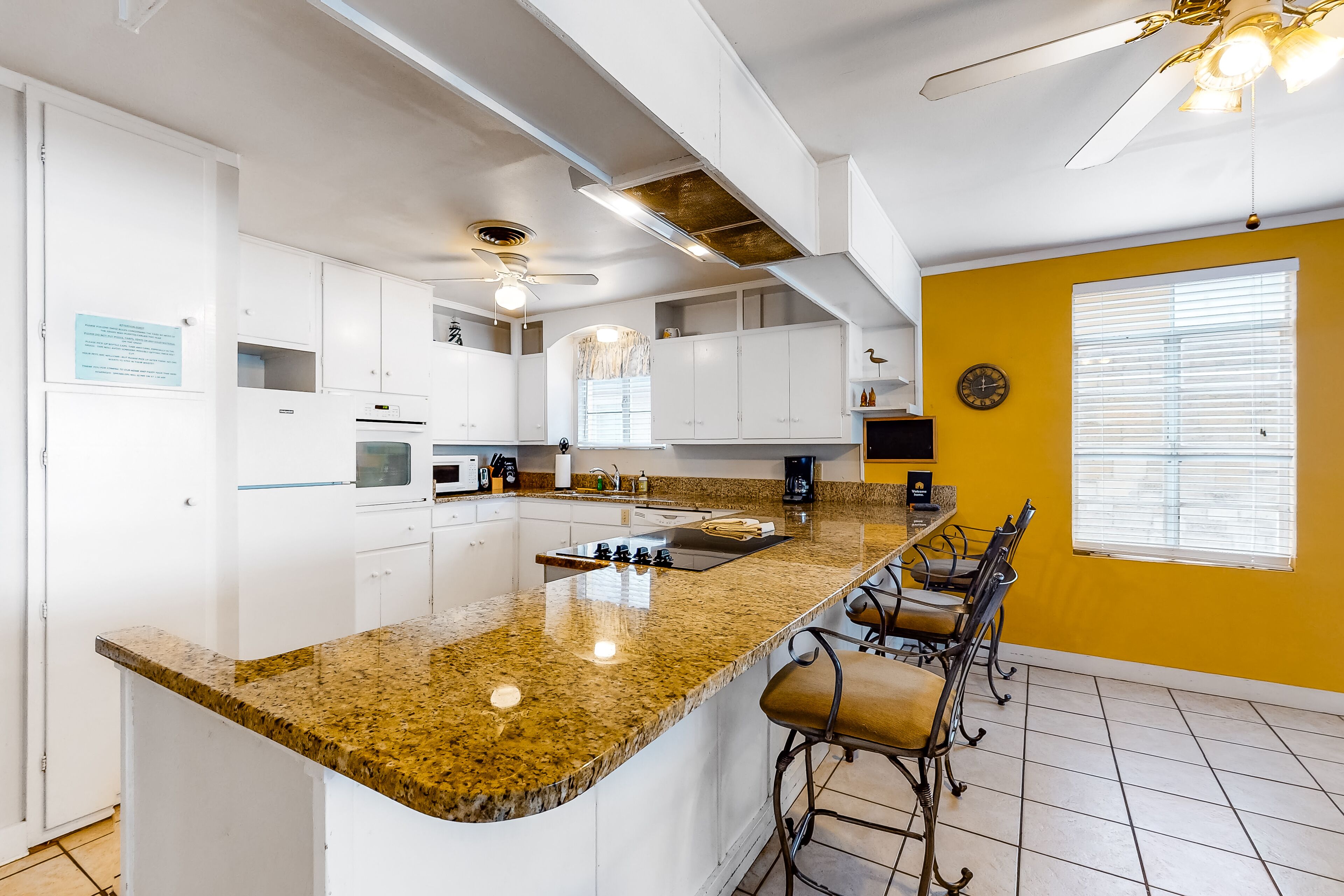 Lakefront home + casita with dock, kayaks, AC, & W/D - dog-friendly