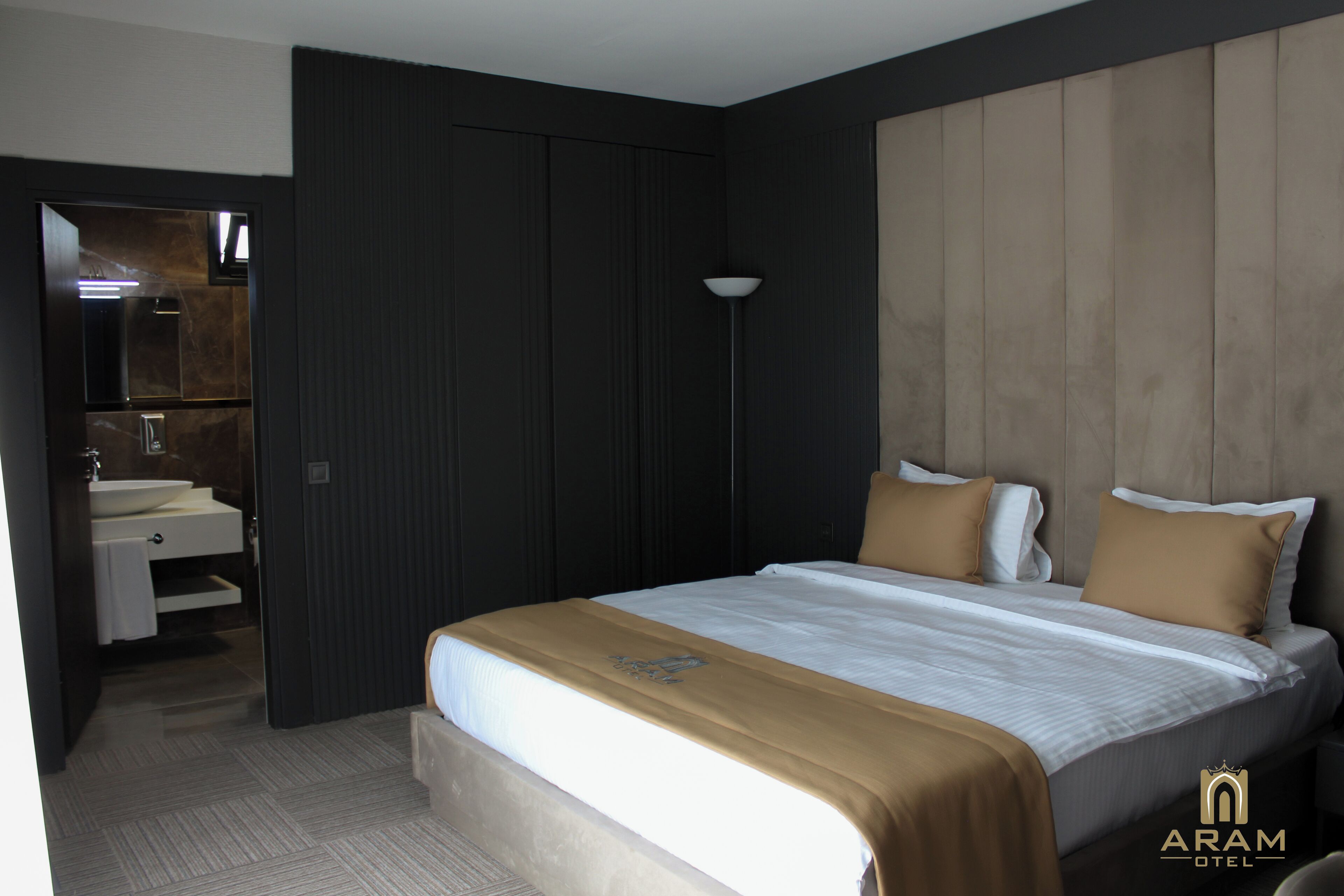 Foto - Aram Otel