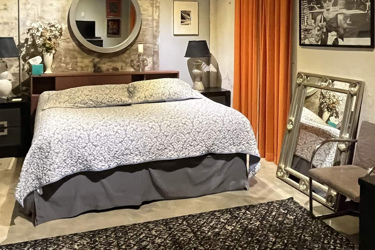Deluxe-Studiosuite | Hochwertige Bettwaren, Daunenbettdecken, Pillowtop-Betten, Schreibtisch