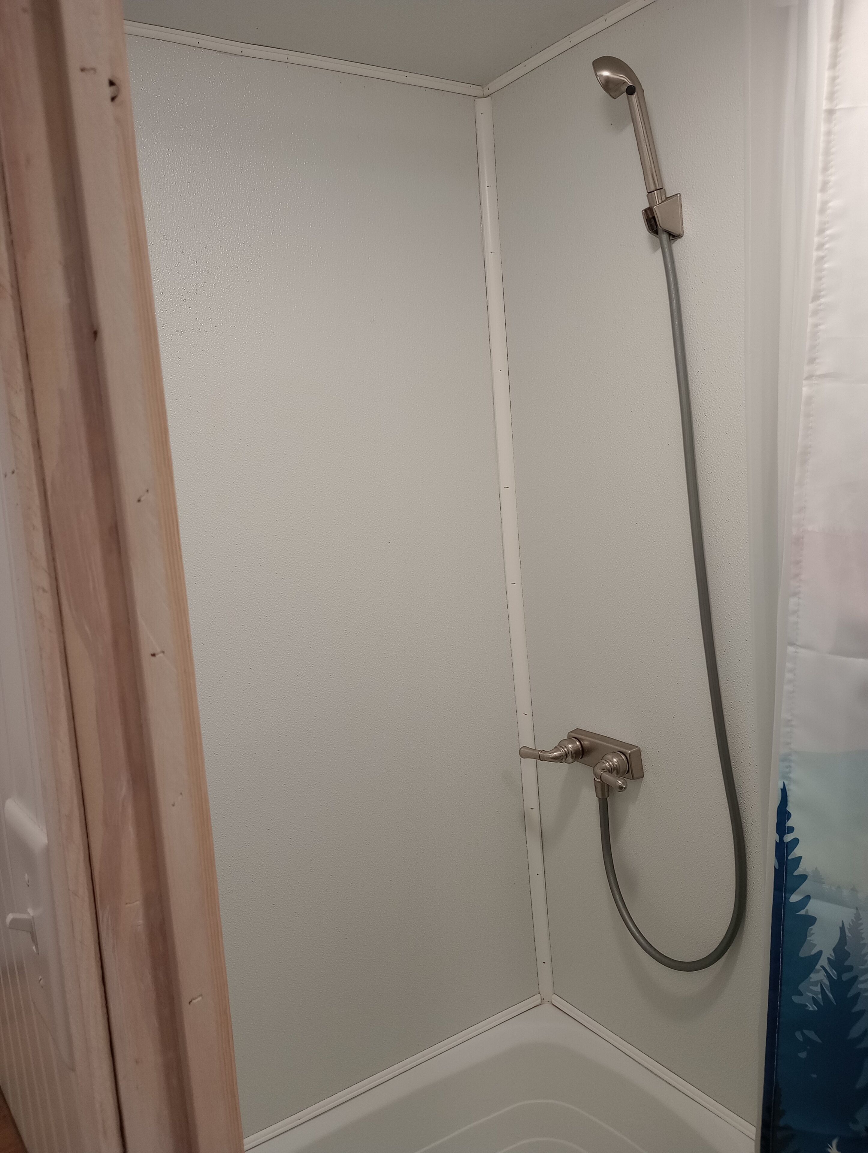 Missy's Mountain Lake Getaway