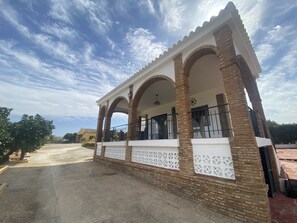 Exterior - Finca el Paradisus (Carmona)