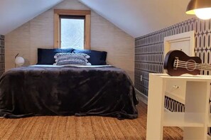 3 bedrooms, desk, WiFi