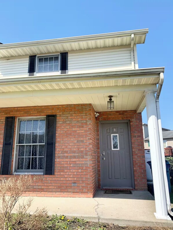 تفاصيل الفندق من الخارج