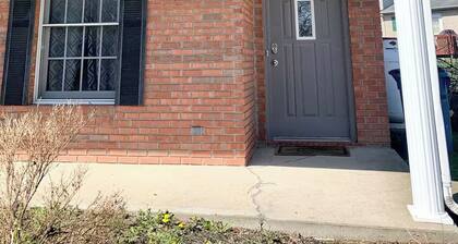 The Cozy Den located near the Ark Encounter