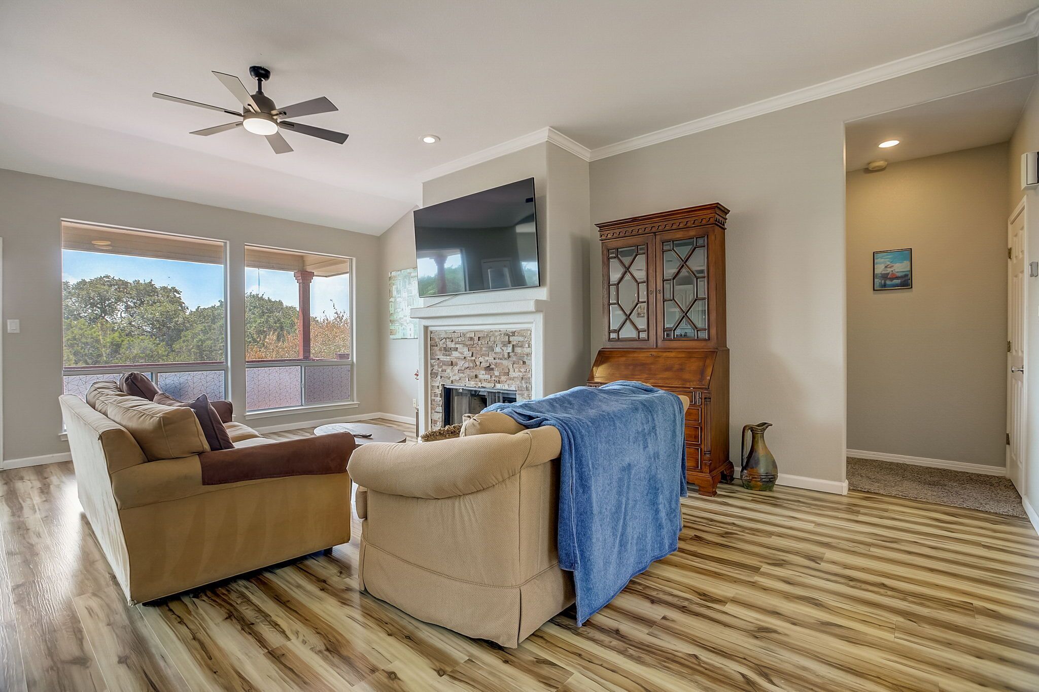 Lago Vista Manor- Heated Pool/ Hot Tub House With All The Charm Near Lake Travis