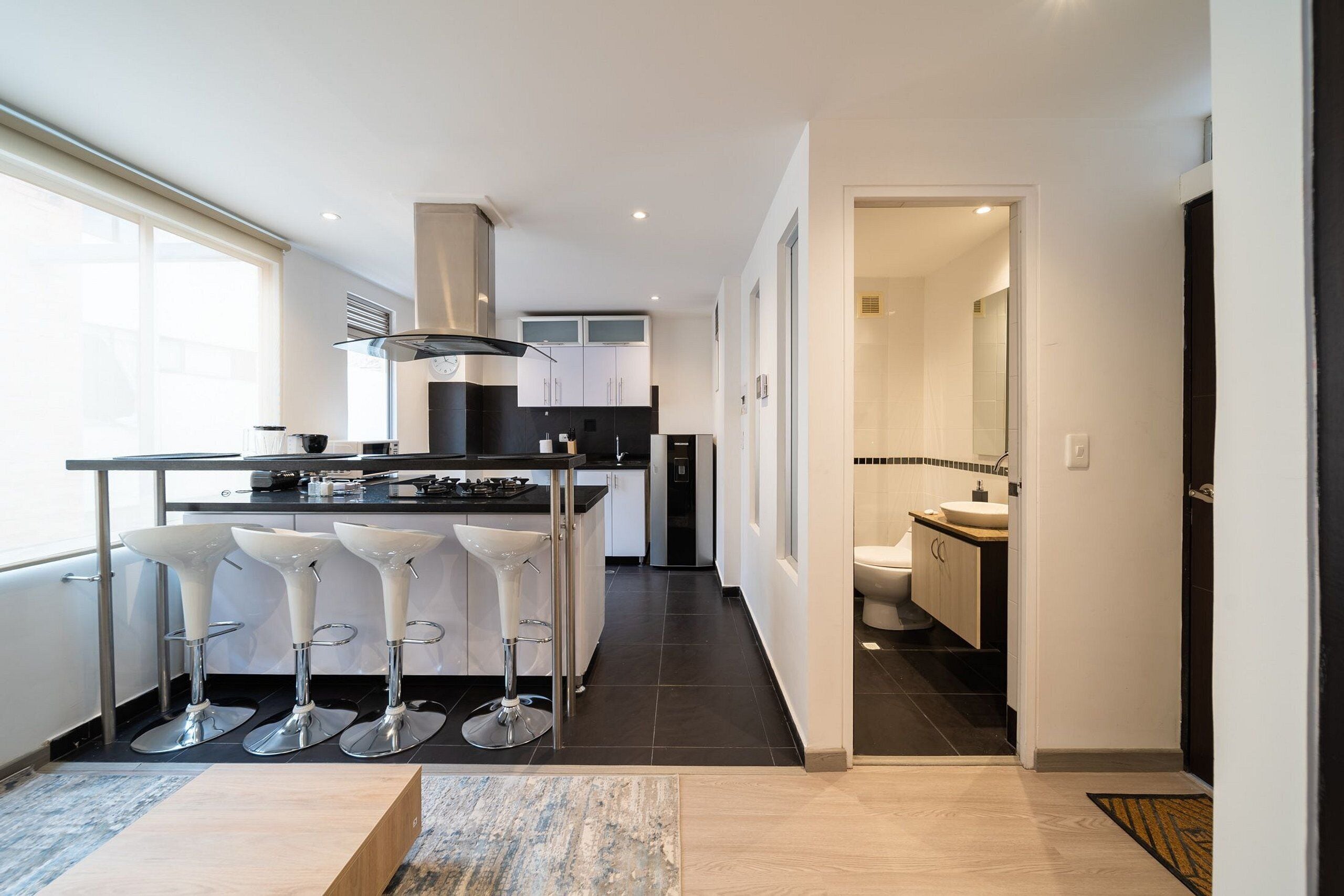 Apartamento | Cocina privada | Frigorífico pequeño, microondas, licuadora y plancha