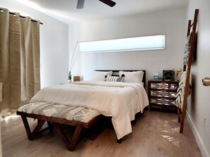 4 Schlafzimmer, Schreibtisch, Bügeleisen/Bügelbrett, kostenloses WLAN