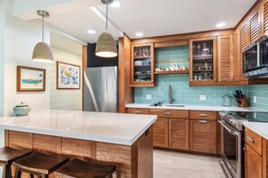 Fridge, microwave, oven, stovetop - Turtle Bay Condo with Pool Access (Kahuku)