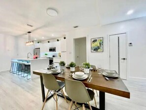 Dining - EDEN in Miami | Pool Spa w/Theater Room Pool House (Miami)