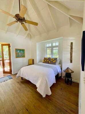 4 bedrooms, desk, iron/ironing board, free WiFi
