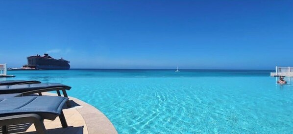 An infinity pool
