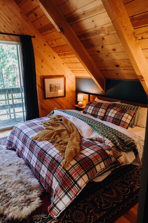 3 slaapkamers, een bureau, een strijkplank/strijkijzer, gratis wifi