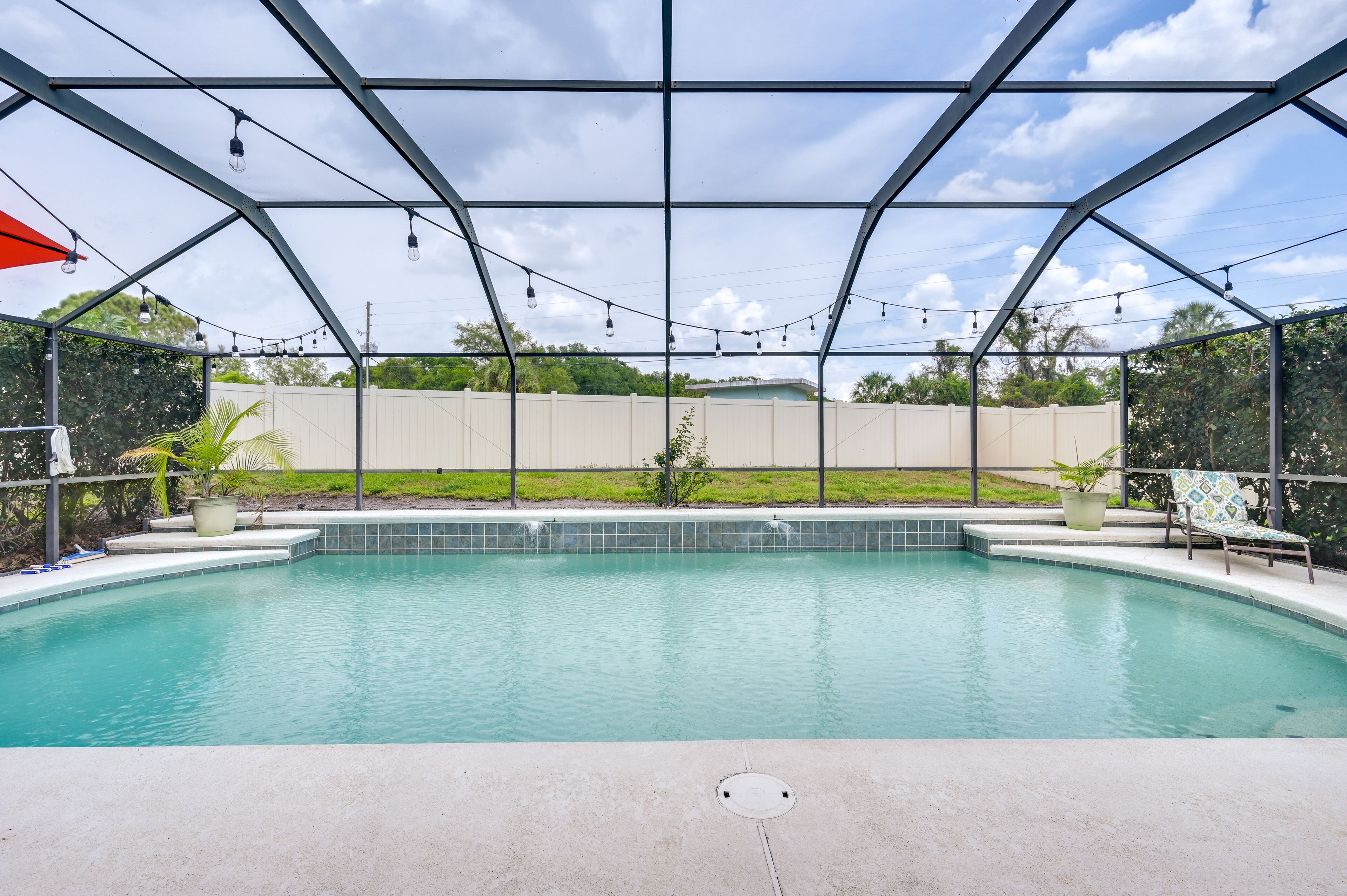 Contemporary Lutz Home: Private Pool, Pet Friendly