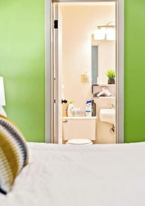 Articles de toilette gratuits, serviettes fournies, savon, shampoing