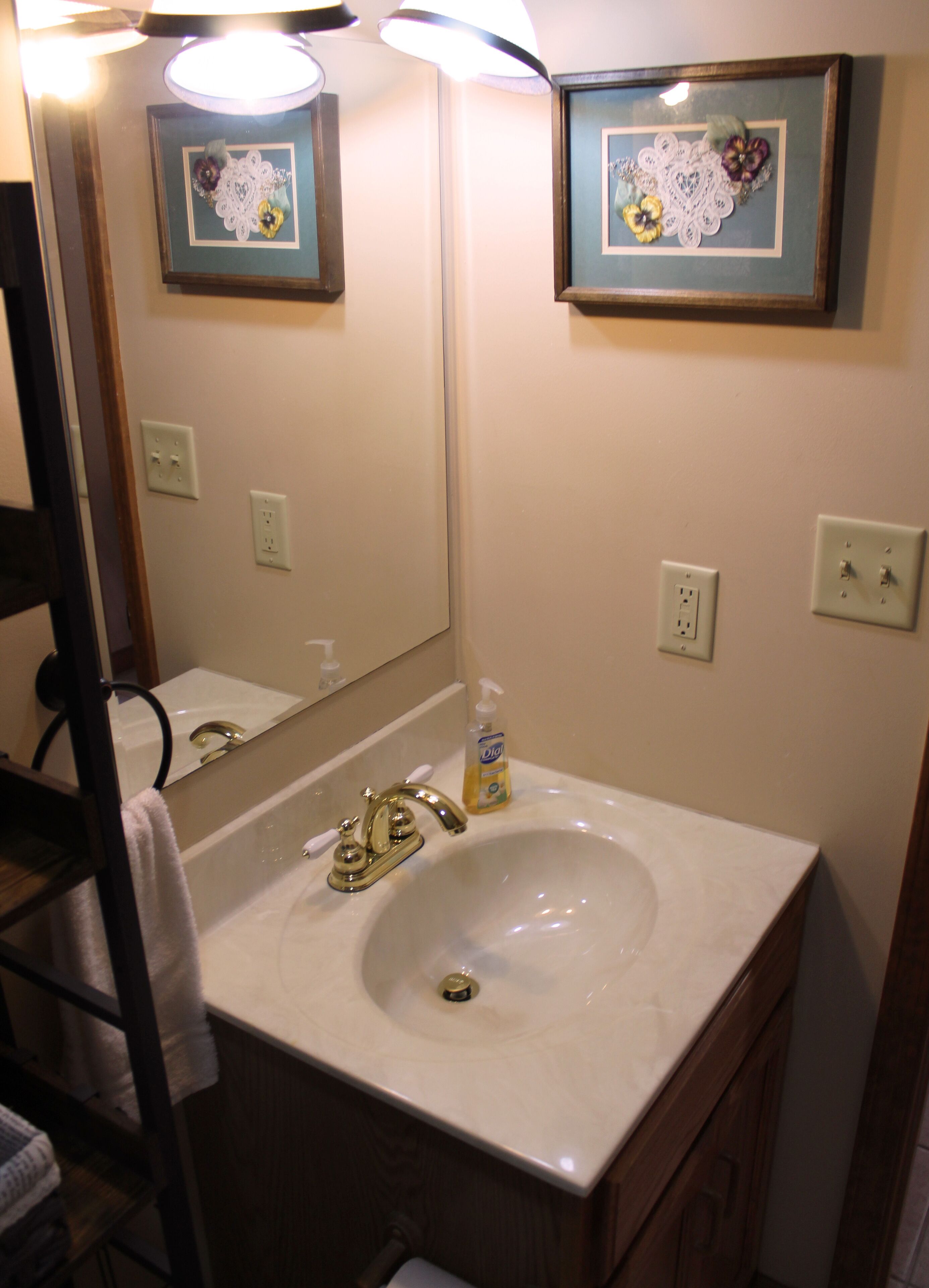 Minutes from Giant City - SIU - Shawnee Winetrail - Cedar Lake - Shawnee Forest!