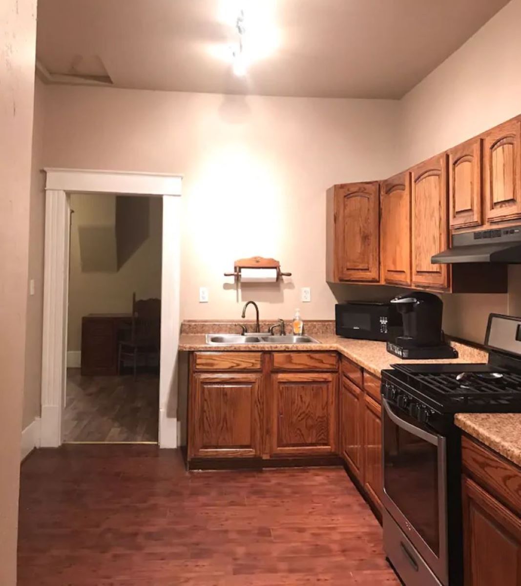 Park Place Victorian charming delightful cozy home