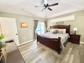 4 quartos, berço de viagem, Wi-Fi de cortesia, roupa de cama