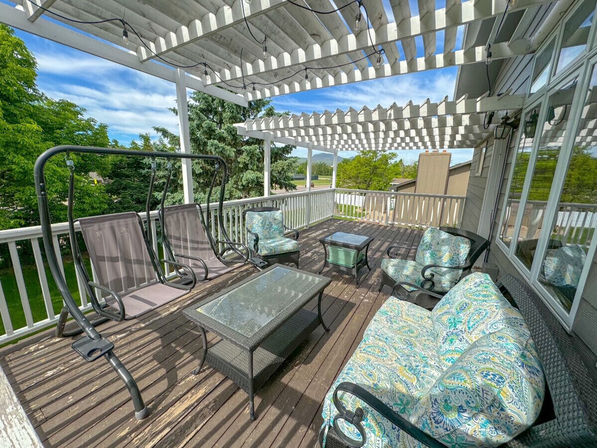 Large Family Home with Great Location (BHSU, SHS)!