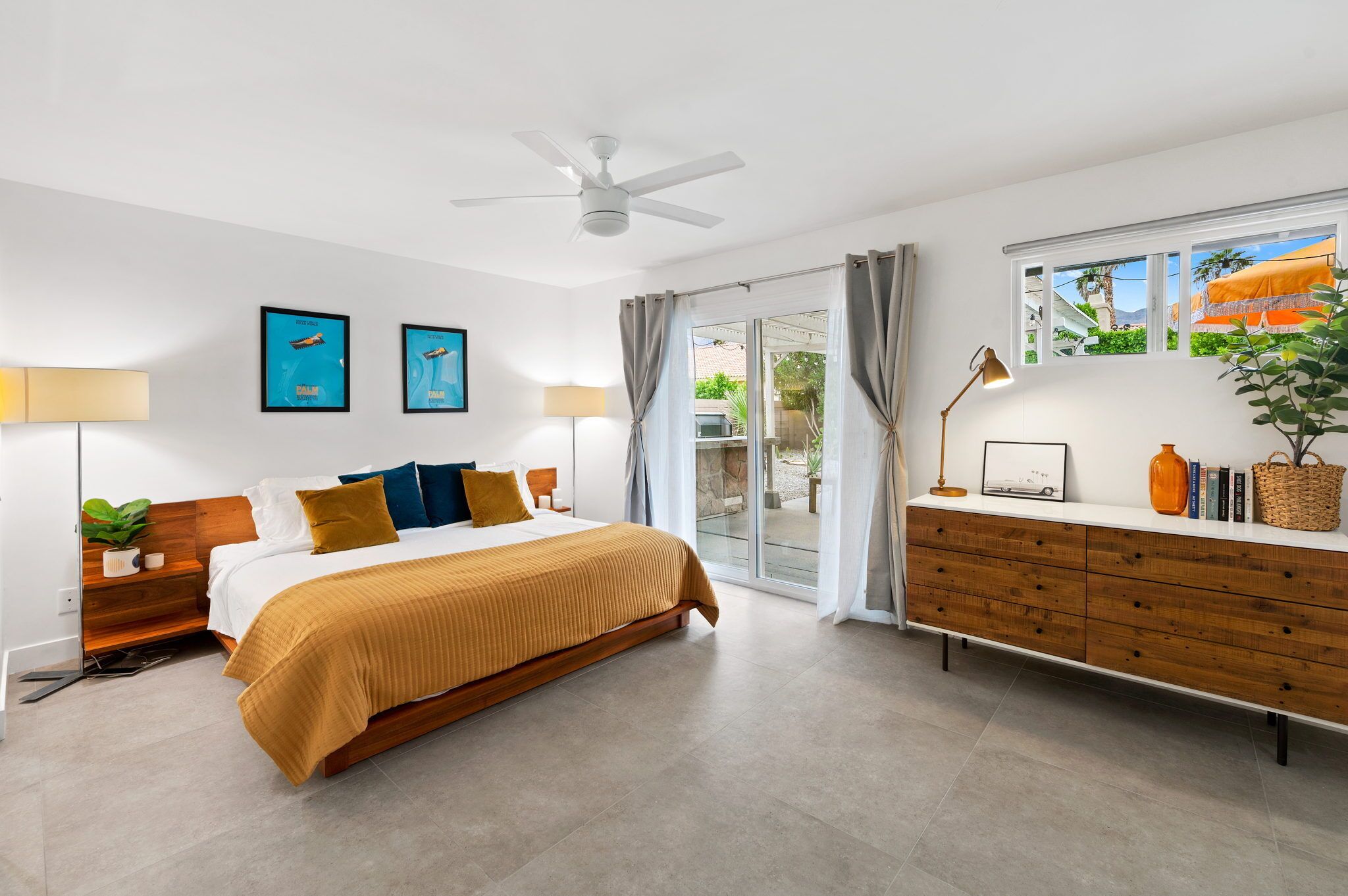 Luxury Meets Cozy | Spa, Mountain Views & Fire Pit